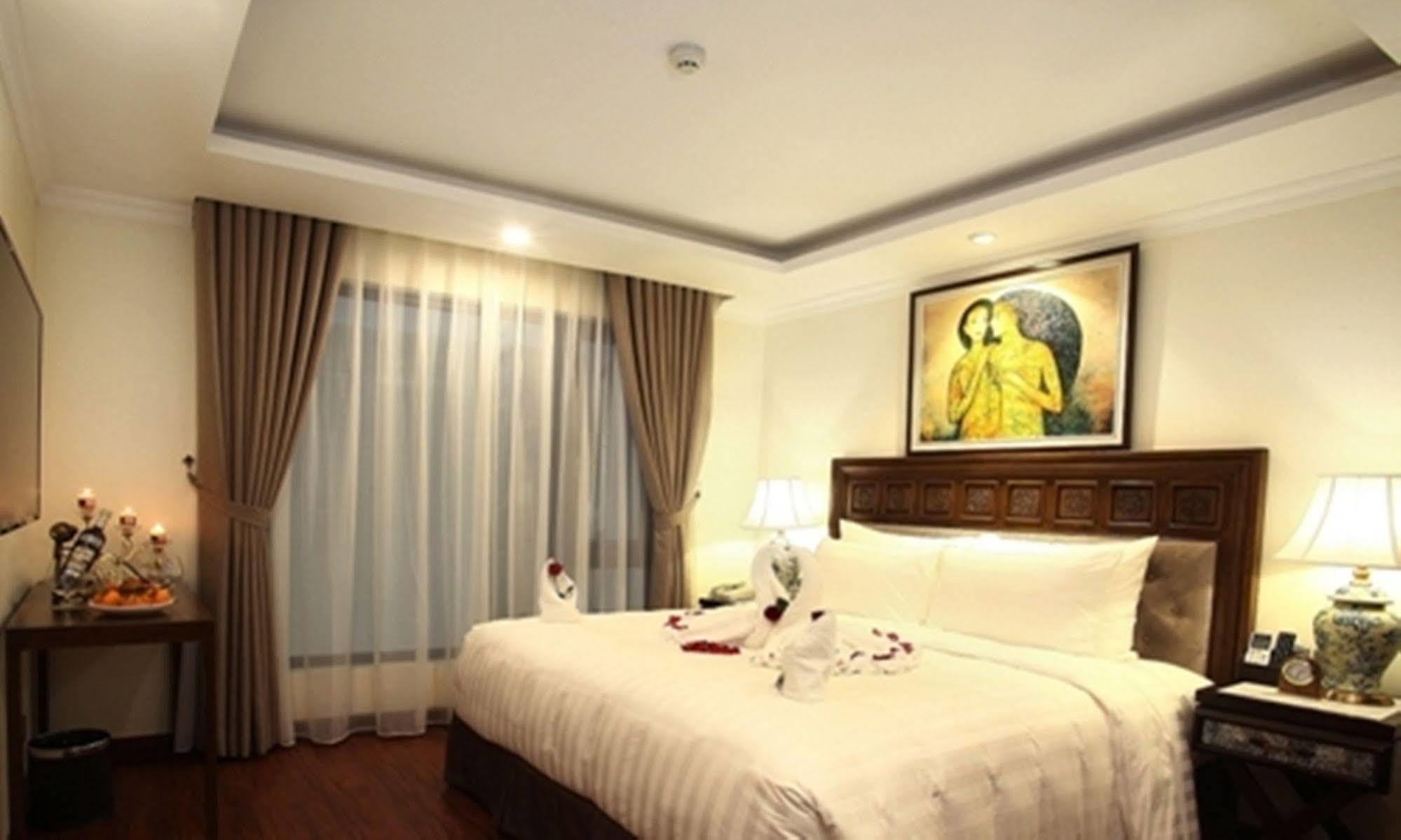 Paris Boutique Hotel Sapa Exterior photo