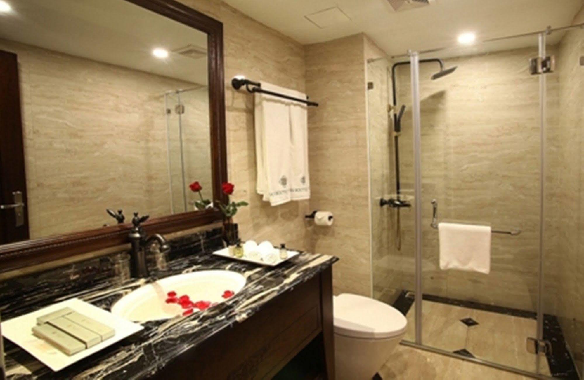 Paris Boutique Hotel Sapa Exterior photo